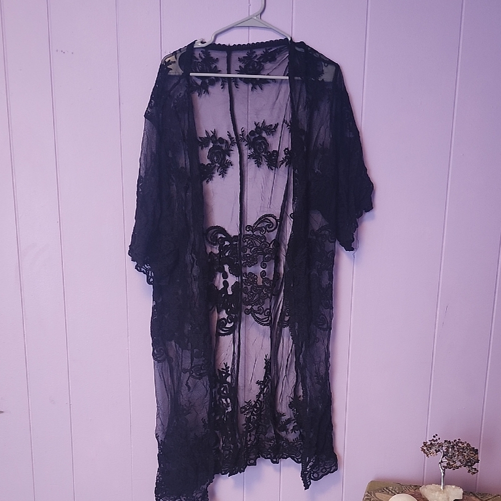 Elegant Black Lace Kimono Robe